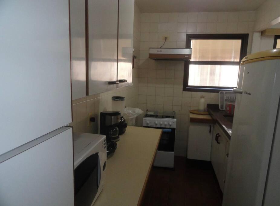Ferienwohnung Pitangueiras Com Cadeira E Guarda-Sol Exclusivo, Limpeza Diaria, Piscina Climatizada E Wi-Fi Guarujá Exterior foto
